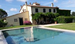 Villa mit neuem Pool