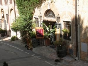 Enoteca in Bolgheri